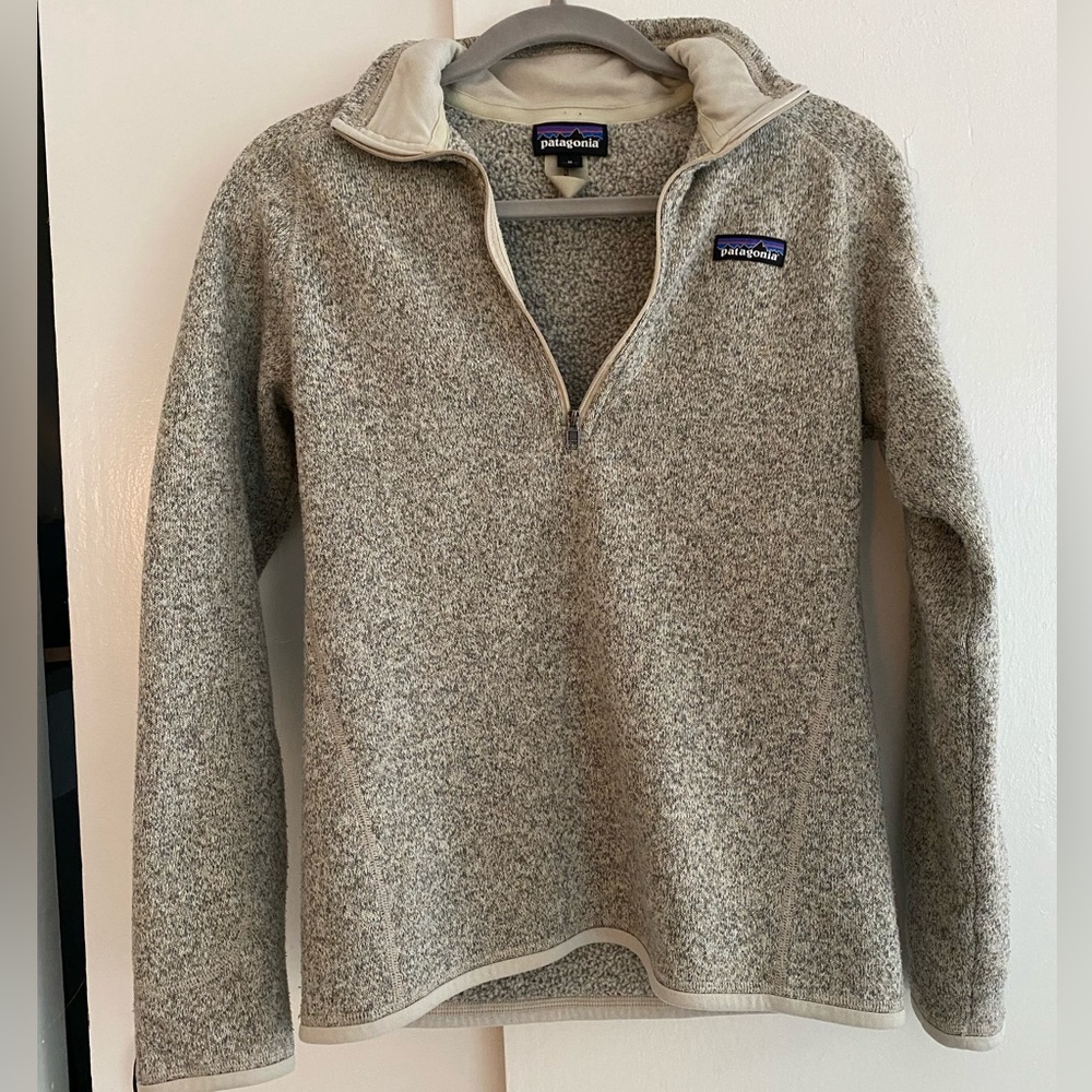Women’s Patagonia Size Medium 1/2 zip sweater